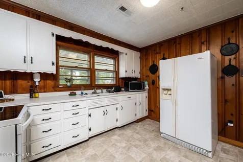 108 South Street Bayboro NC 28515