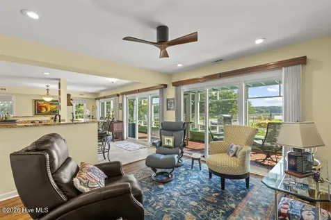 148 E Ivybridge Drive Hubert NC 28539