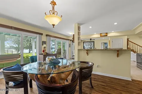 148 E Ivybridge Drive Hubert NC 28539