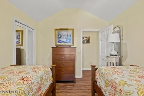 148 E Ivybridge Drive Hubert NC 28539