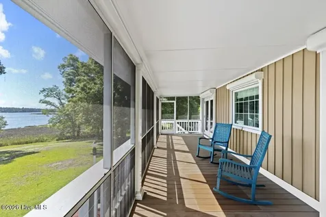 148 E Ivybridge Drive Hubert NC 28539