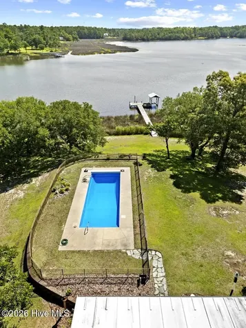 148 E Ivybridge Drive Hubert NC 28539
