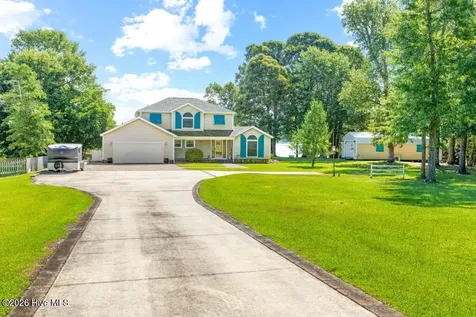 148 E Ivybridge Drive Hubert NC 28539