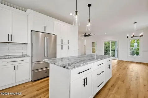907 Fourth Street S Carolina Beach NC 28428