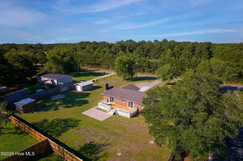 685 Edens Lane Hampstead NC 28443