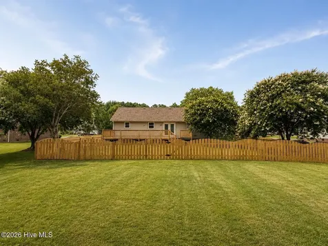 102 Troy Drive Elizabeth City NC 27909