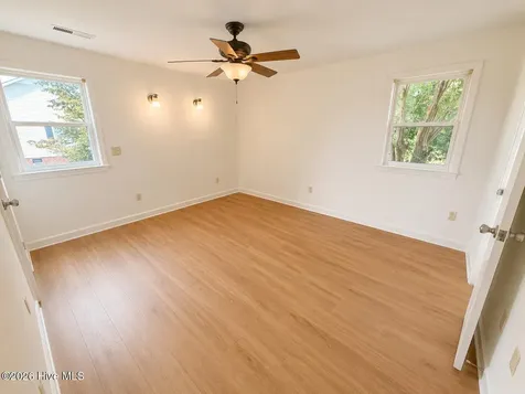 102 Troy Drive Elizabeth City NC 27909
