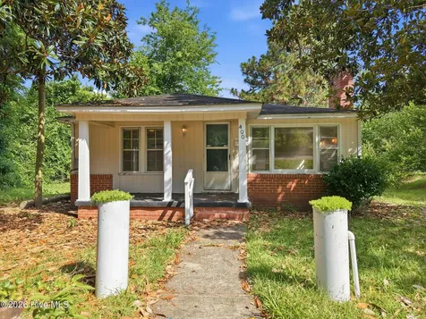 400 S Hardin Street Southern Pines NC 28387
