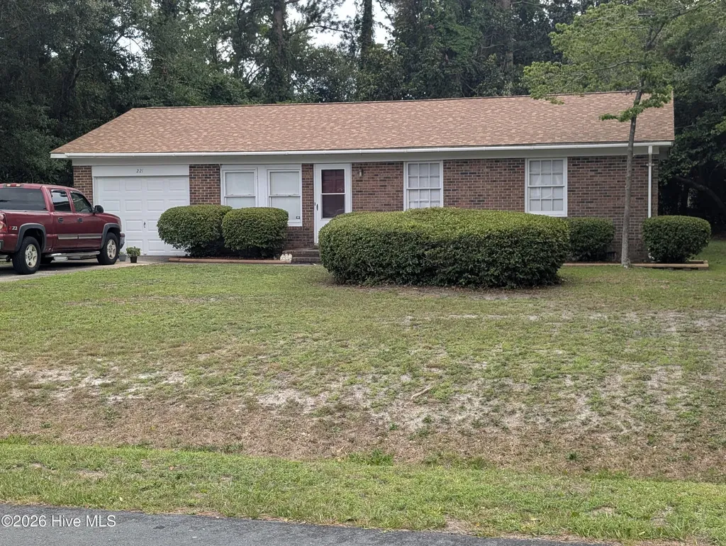 221 Seminole Trail Wilmington NC 28409