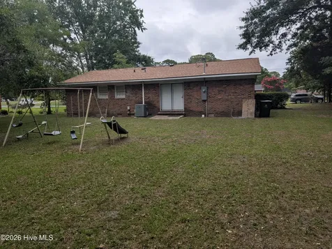 221 Seminole Trail Wilmington NC 28409