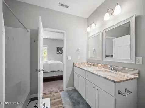 512 Hazelwood Drive Holly Ridge NC 28445