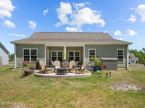512 Hazelwood Drive Holly Ridge NC 28445