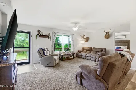 305 Tropical Trail Beaufort NC 28516