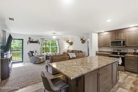 305 Tropical Trail Beaufort NC 28516