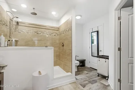 305 Tropical Trail Beaufort NC 28516