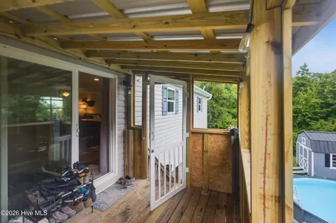 305 Tropical Trail Beaufort NC 28516