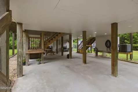 305 Tropical Trail Beaufort NC 28516