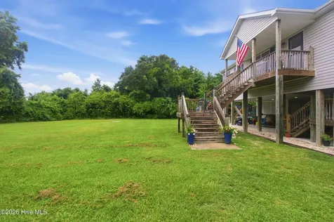 305 Tropical Trail Beaufort NC 28516