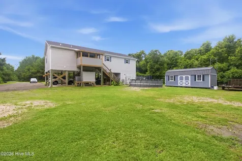 305 Tropical Trail Beaufort NC 28516