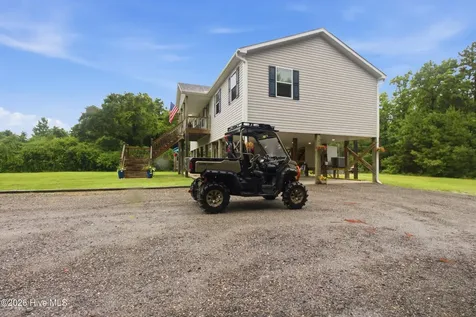 305 Tropical Trail Beaufort NC 28516