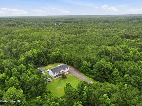 305 Tropical Trail Beaufort NC 28516