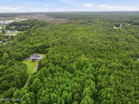 305 Tropical Trail Beaufort NC 28516