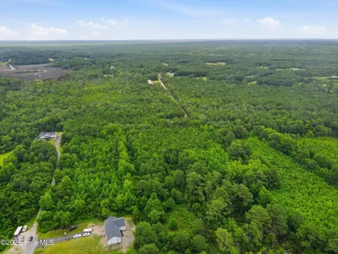 305 Tropical Trail Beaufort NC 28516