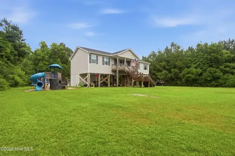305 Tropical Trail Beaufort NC 28516
