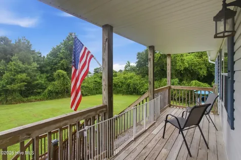305 Tropical Trail Beaufort NC 28516
