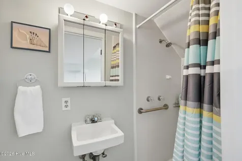 1116 E Fort Macon Road Atlantic Beach NC 28512