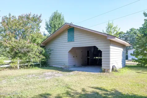 1249 Fann School Road Salemburg NC 28385