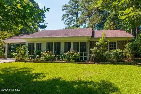 505 South Street Bayboro NC 28515