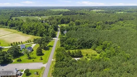 287 Barbee Road Richlands NC 28574