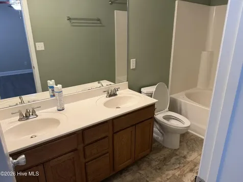 136 Annie Road Richlands NC 28574