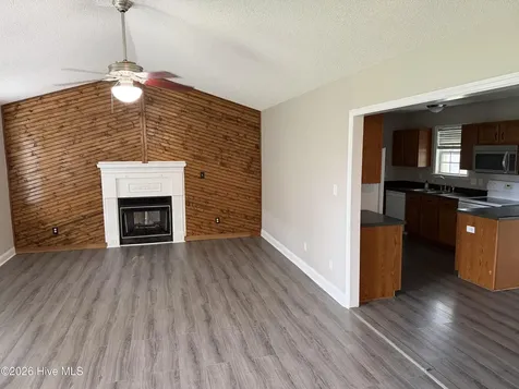 136 Annie Road Richlands NC 28574