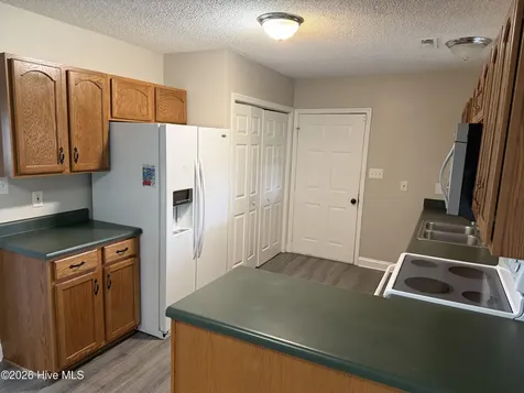 136 Annie Road Richlands NC 28574