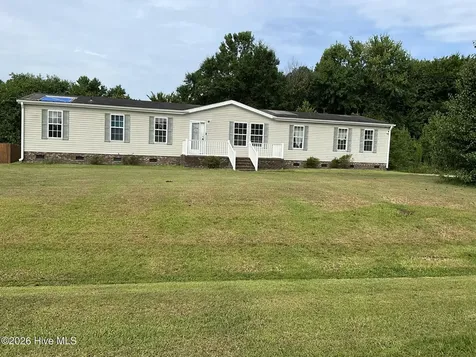 102 Cypress Knee Drive Richlands NC 28574