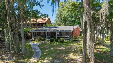 123 Clinton Road White Lake NC 28337