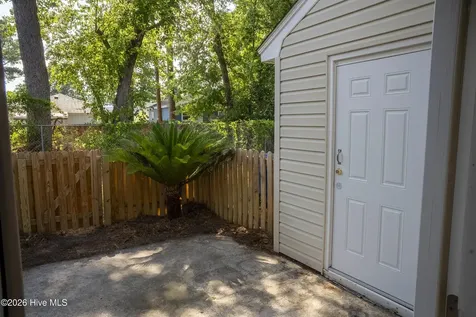 137 Lullwater Drive Wilmington NC 28403