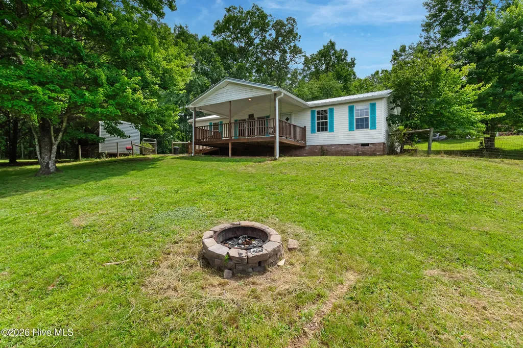 86 Post Oak Ridge Murphy NC 28906