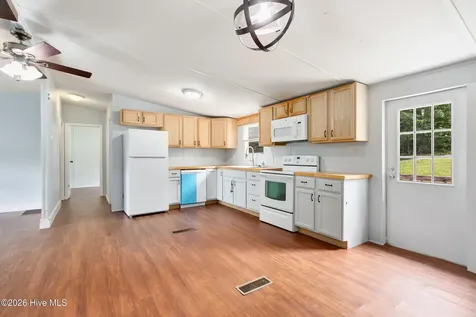 86 Post Oak Ridge Murphy NC 28906