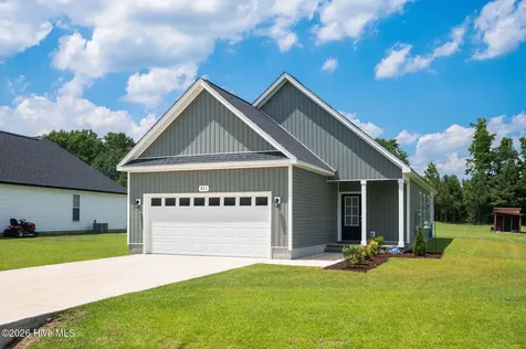 211 Deer Haven Drive Richlands NC 28574