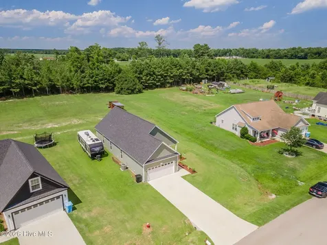 211 Deer Haven Drive Richlands NC 28574