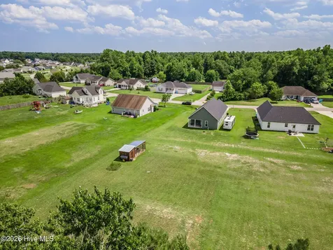 211 Deer Haven Drive Richlands NC 28574