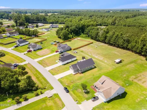 211 Deer Haven Drive Richlands NC 28574