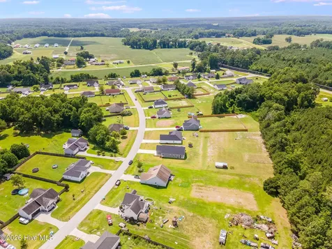 211 Deer Haven Drive Richlands NC 28574