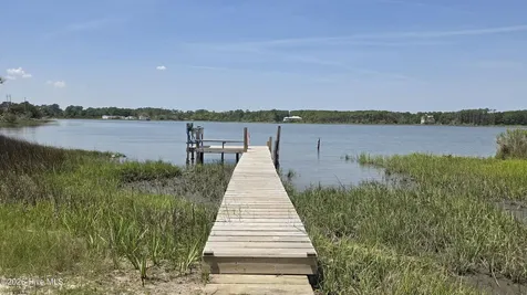 213 Hwy 70 Otway Beaufort NC 28516