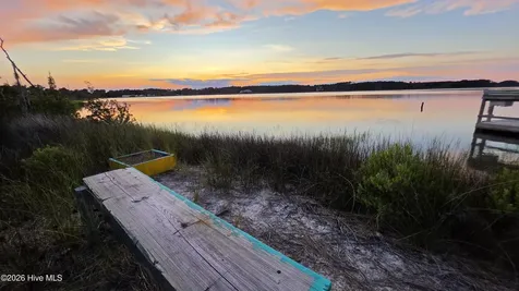 213 Hwy 70 Otway Beaufort NC 28516