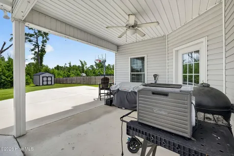 340 N Ardsley Lane Rocky Point NC 28457
