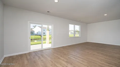 284 Marshwood Street Richlands NC 28574